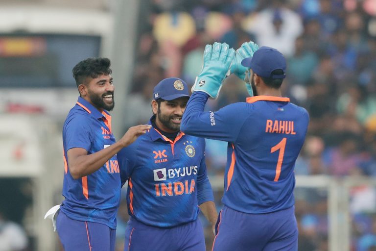 India Beat Sri Lanka: भारताने तिसरा सामना 317 धावांनी जिंकला, एकदिवसीय इतिहासातील सर्वात मोठा नोंदवला विजय, मालिकाही 3-0 ने जिंकली