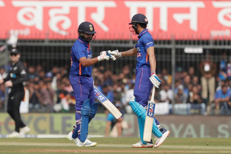 IND vs NZ 3rd ODI Live Score: भारताने न्यूझीलंडसमोर ठेवले 386 धावांचे लक्ष्य, शुभमन गिल आणि रोहितने खेळली शतकीय पारी