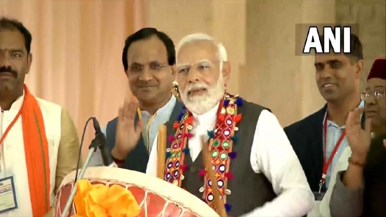 74th Republic Day: 74 व्या प्रजासत्ताक दिनानिमित्त पंतप्रधान नरेंद्र मोदींनी दिल्या शुभेच्छा, म्हणाले - हा प्रसंग विशेष आहे