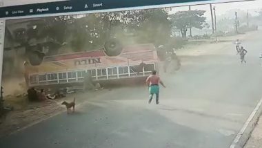 West Bengal Bus Accident Video: पश्चिम बंगालमध्ये बस अपघात सीसीटीव्ही कॅमेऱ्यात कैद, 1 ठार 40 जखमी, Burdwan येथील घटना