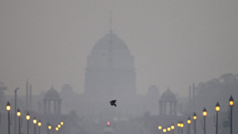 Diesel Buses Ban in Delhi: दिल्लीतील वाढत्या प्रदूषणाबाबत केजरीवाल सरकारचा निर्णय, आजपासून राजधानीत डिझेल बसेसच्या प्रवेशावर बंदी