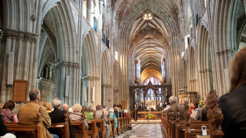 Same-Sex Couples: समलिंगी जोडप्यांना आशीर्वाद देण्यास Church of England राजी; 8 तासांची चर्चा व मतदानानंतर घेतला ऐतिहासिक निर्णय