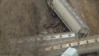 Detroit train derailed video: अमेरिकेच्या मिशिगन राज्यातील  डेट्रॉईट शहराजवळ विचित्र अपघात, ट्रेनेच अनेक डबे रुळावरुन घसरले (पाहा व्हिडिओ)
