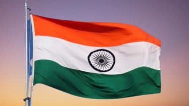 Tiranga DP Images for Free Download Online: भारताचा राष्ट्रध्वज  Facebook, WhatsApp, Instagram वर डीपी ठेवण्यासाठी खास फोटोज!