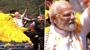 Karnataka: पंतप्रधान नरेंद्र मोदींच कर्नाटकात मांड्या येथे आगमन; रस्त्याच्या दुतर्फा उभं राहून नागरिकांनी केलं फुलांचा वर्षाव करुन स्वागत, Watch Video