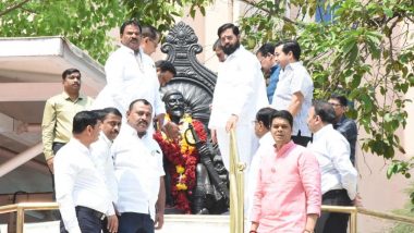 Shiv Jayanti 2023: विधानभवन प्रांगणातील शिवरायांच्या पुतळ्याला CM Eknath Shinde यांच्याकडून अभिवादन