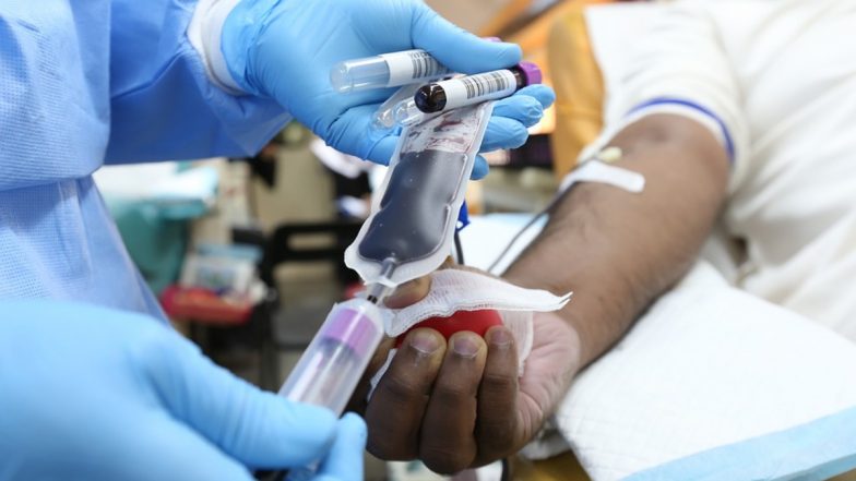 Blood Donation: ट्रान्सजेंडर-सेक्स वर्कर रक्तदान करू शकत नाहीत, केंद्राने सुप्रिम कोर्टाला  दिले स्पष्टीकरण