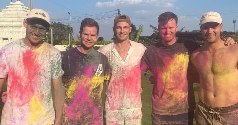 Australian Cricketers Holi Masti: होळीच्या रंगात तल्लीन झाले ऑस्ट्रेलियन खेळाडू, स्मिथ-लाबुशेनने उडवला गुलाल (Watch Video)