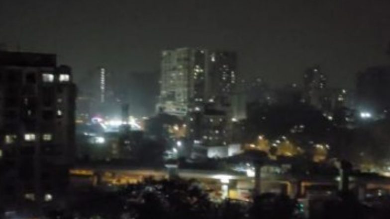 Mumbai Rains: मुंबईकराची सकाळ झाली आज पावसाच्या हलक्या सरीने, नेटिझन्सने ट्विटरवर #MumbaiRains केला ट्रेंड