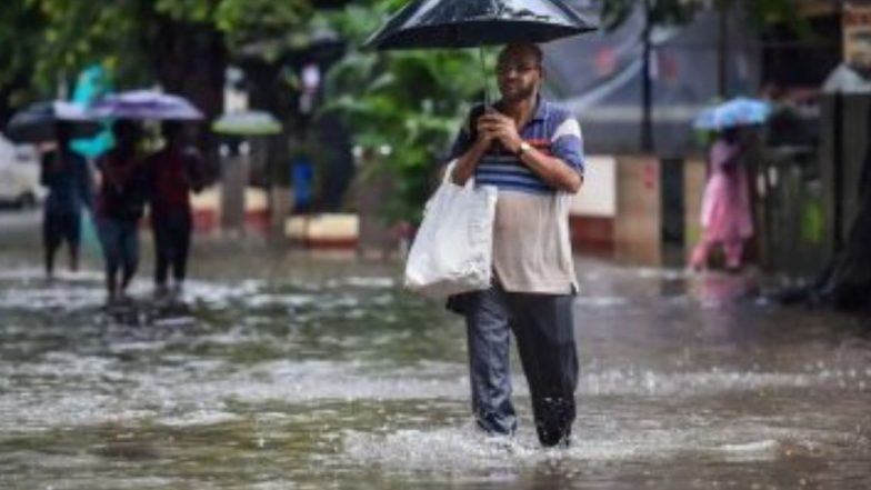 Mumbai Rain: मुंबईत आज पाऊस! मुंबईकरांनी अवकाळी पावसाचे फोटो आणि व्हिडिओ केले शेअर; पहा