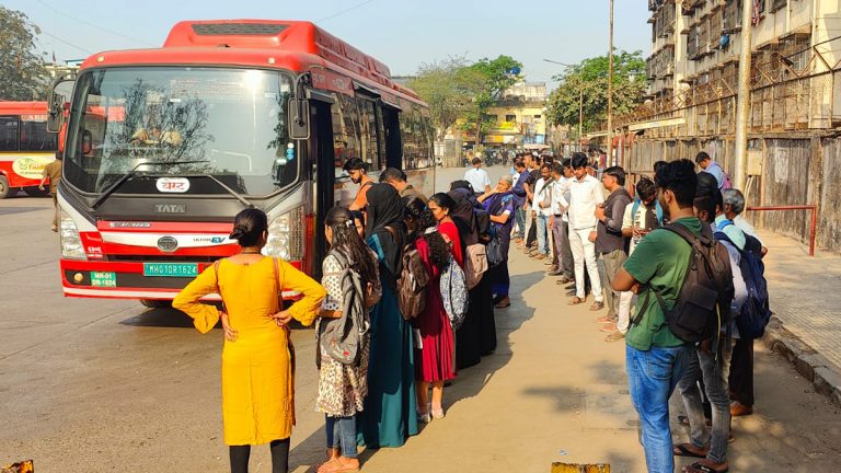 BEST Bus Strike: घाटकोपर, मुलुंड आगारामध्ये कंत्राटी कर्मचारी संपावर; वाहतूक सेवा विस्कळीत