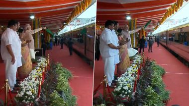 Secunderabad-Tirupati Vande Bharat Express: भारतीय रेल्वेच्या 12व्या वंदे भारत एक्सप्रेसला पंतप्रधान नरेंद्र मोदी यांच्याकडून हिरवा कंदील  (Watch Video)