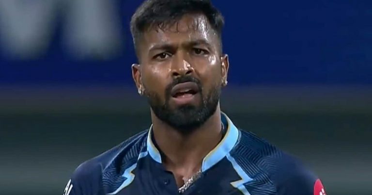 Hardik Pandya New Mumbai Indians Captain: आयपीएल 2024 साठी हार्दिक पंड्या असेल मुंबई इंडियन्सचा कर्णधार; रोहित शर्माला पदावरून हटवले