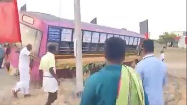 DMK MLAs Driving Bus: डीएमके आमदाराने बस चालवली, खांबाला धडकवली खड्ड्यात घातली (Watch Video)