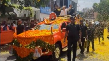 Modi Modi Modi: पंतप्रधान नरेंद्र मोदी यांचा बंगळुरुमध्ये रोड शो, कार्यकर्त्यांकडून 'मोदी.. मोदी..'च्या घोषणा (Watch Video)