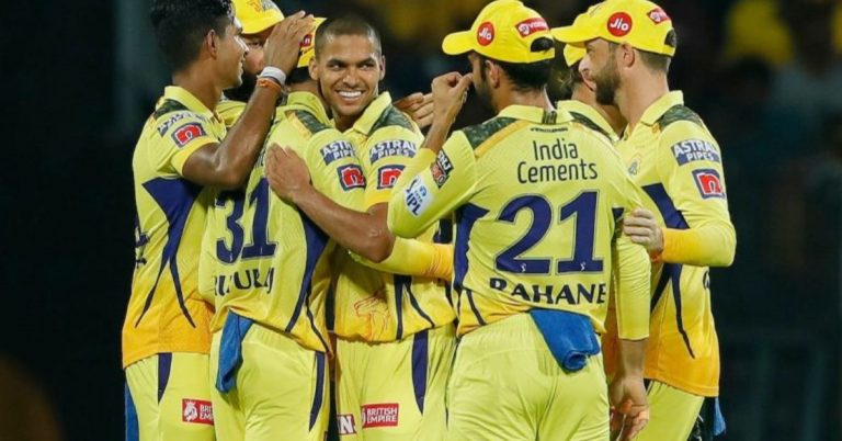 CSK vs GT Qualifier 1 Live Score Update: चेन्नई सुपर किंग्जविरुद्ध गुजरातला तिसरा धक्का, हार्दिक पांड्या नंतर शनाका 17 धावा करुन बाद