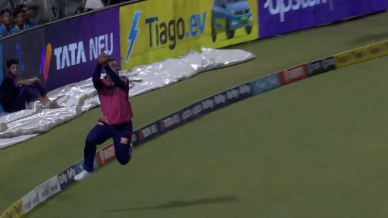 Shimron Hetmyer Catch Video: आरआरविरुद्धच्या सामन्यात शिमरॉन हेटमायरने सीमारेषेजवळ घेतला सुंदर झेल, पहा व्हायरल व्हिडिओ