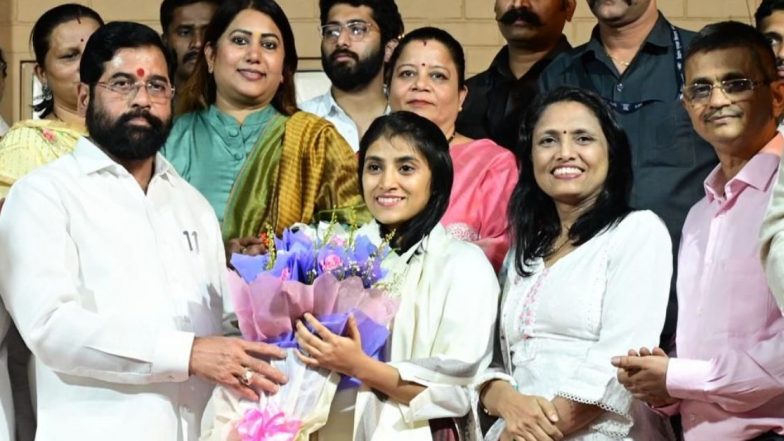 UPSC Result: यूपीएससी परीक्षेत कश्मिरा संखे महाराष्ट्रातून पहिली, मुख्यमंत्री एकनाथ शिंदे यांनी केलं कौतुक