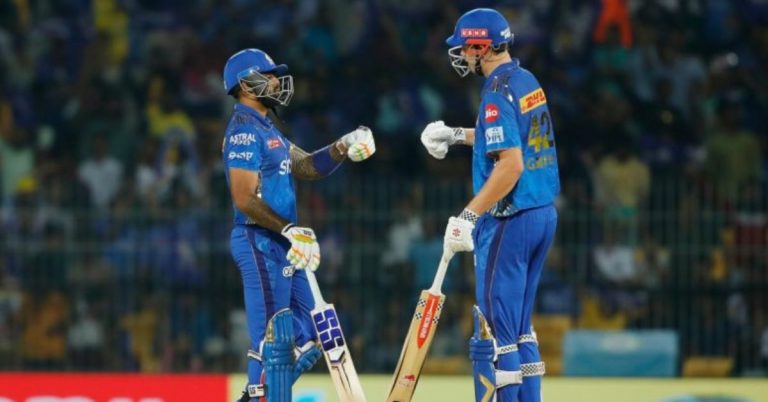 LSG vs MI, IPL 2023 Eliminator Live Score Update: मुंबईच्या संघाने लखनौ समोर ठेवले 182 धावाचे लक्ष्य, ग्रीन-सूर्यकुमार यांनी खेळली उपयुक्त खेळी