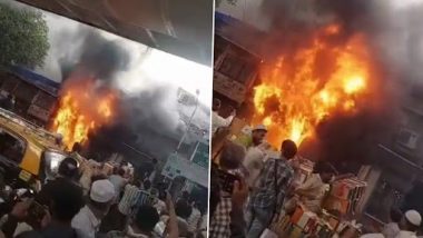 Mumbai Fire: मुंबईतील मोहम्मद अली रोड परिसरात एका दुकानाला लागली आग, अग्निशमन दलाच्या गाड्या घटनास्थळी दाखल