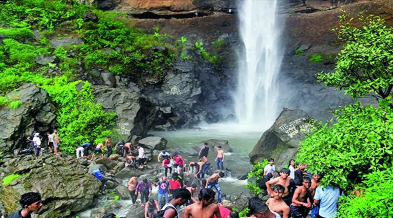 Pandavkada Waterfalls: खारघरमधील पांडवकडा धबधब्यावर जाण्यास मनाई; कलम 144 लागू