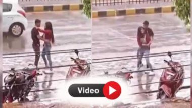 Couple Rain Dance Video: पावसात रस्त्याच्या मधोमध कपलने केला रोमँटिक डान्स, लोकांना वाटलं चित्रपटाचं शूटिंग!