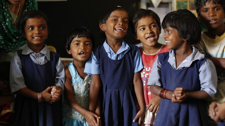 Govt School Students Uniforms: सरकारी शाळांमधील 1 ते 8 पर्यंतच्या सर्व विद्यार्थ्यांना गणवेशाचे दोन संच मिळणार; शालेय शिक्षण विभागाची घोषणा