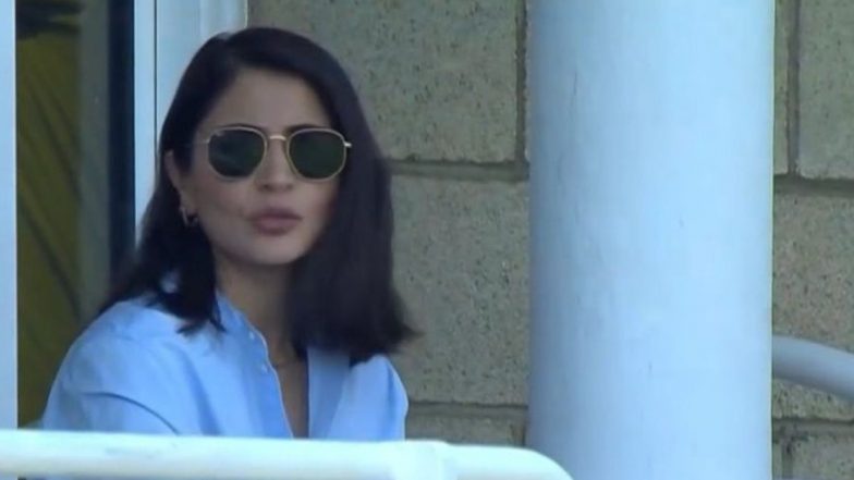 Fans Troll Anushka Sharma: टीम इंडियाच्या पराभवानंतर अनुष्का शर्मा सोशल मीडियावर ट्रोल, चाहत्यांनी फटकारले