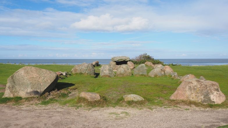 4,000-Year-Old Burial Ground: नेदरलँड्स येथे आढळली चार हजार वर्षांपूर्वीची दफनभूमी, पुरातत्वशास्त्रज्ञांची माहिती