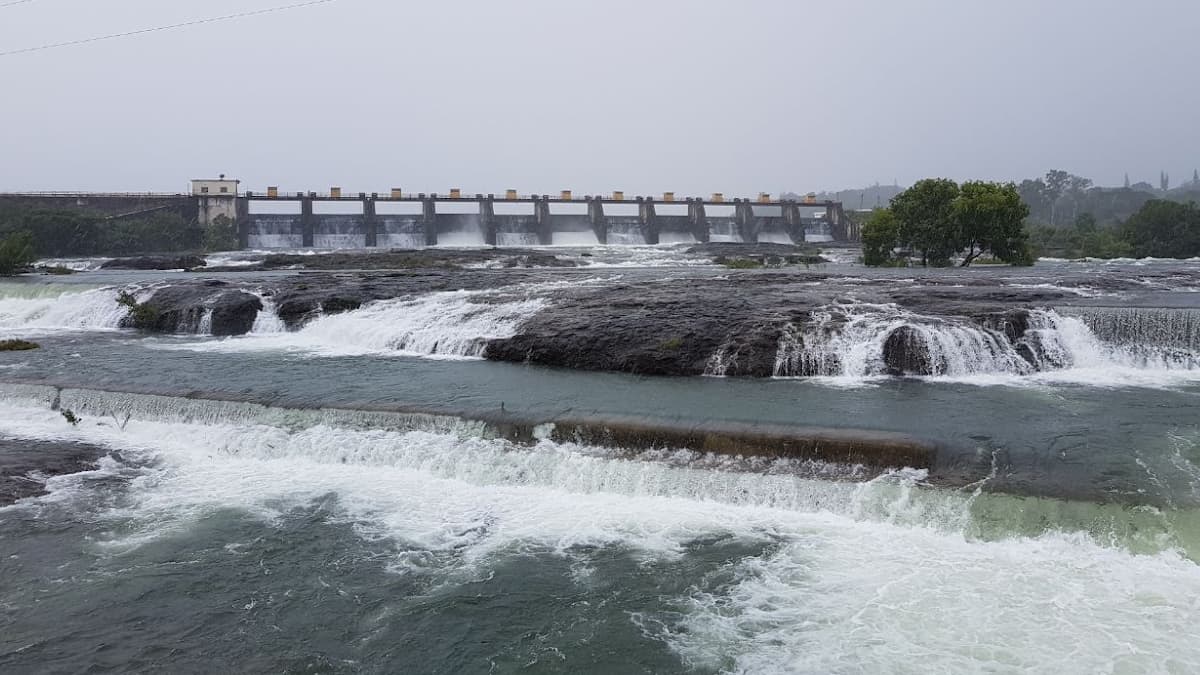 Pune Rains: पुण्यामध्ये पावसाचा जोर वाढला; खडकवासला धरणातून पाणी सोडण्यास सुरूवात, नदीकाठच्या गावांना सतर्कतेचा इशारा