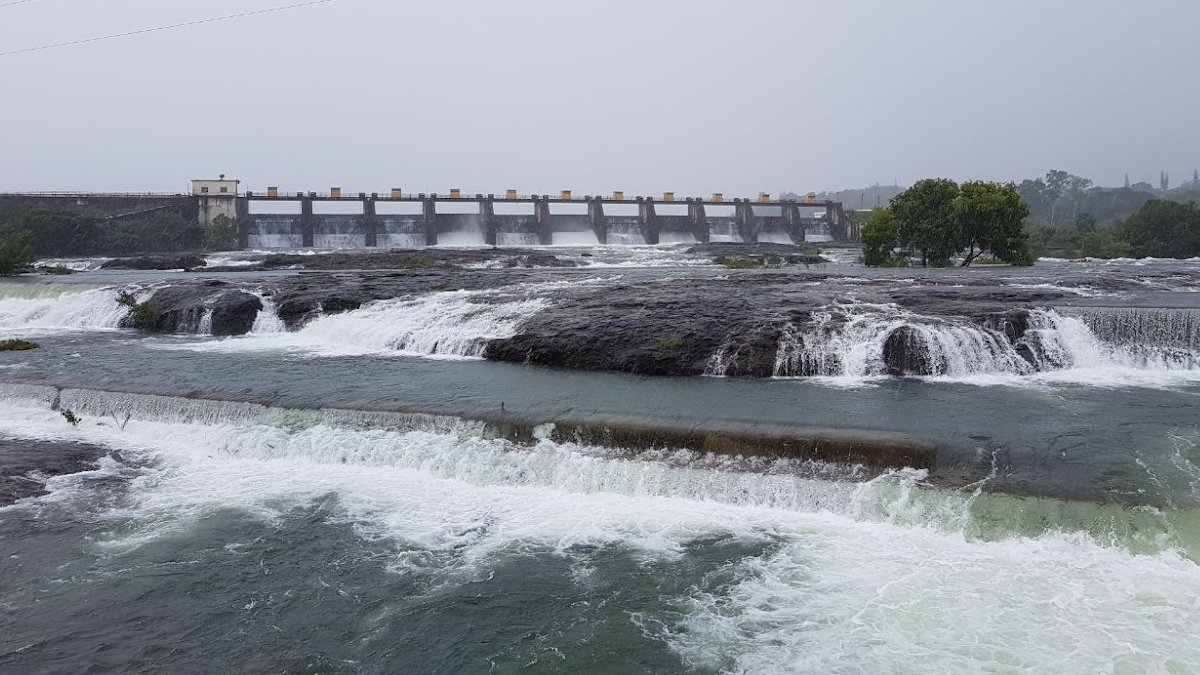 Pune Rains: पुण्यामध्ये पावसाचा जोर वाढला; खडकवासला धरणातून पाणी सोडण्यास सुरूवात, नदीकाठच्या गावांना सतर्कतेचा इशारा