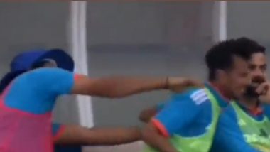 Watch: दुसऱ्या वनडेत रोहित शर्माने डगआऊटमध्ये बसलेल्या युझवेंद्र चहलला केली मारहाण, जाणून घ्या काय आहे प्रकरण (Watch Video)