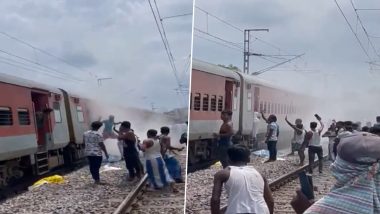 Dibrugarh-Kanyakumari Vivek Express मधून ओडिशा च्या Brahmapur Station जवळ आला धूर