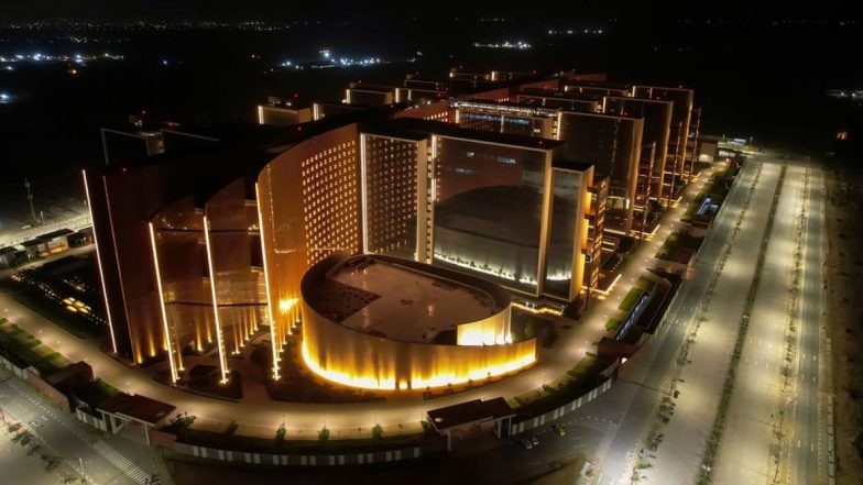 World's Largest Office: आता भारतामध्ये असेल जगातील सर्वात मोठी कार्यालयीन इमारत; सुरतच्या डायमंड मार्केटने यूएस पेंटागॉनला टाकले मागे (Watch)