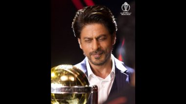 ICC ने जारी केला  Shah Rukh Khan चा Cricket World Cup 2023 Trophy सोबतचा फोटो पहा फॅन्सच्या प्रतिक्रिया