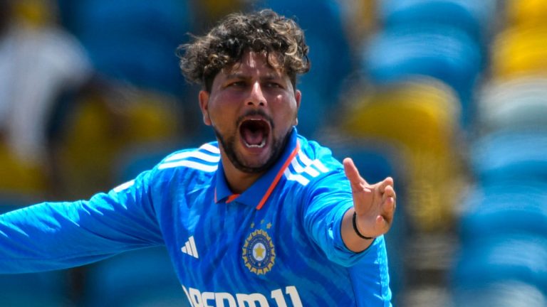 IND vs SL 1st ODI Live Score Update: कुलदीप यादवने भारताला मिळवून दिली चौथी विकेट, श्रीलकेंच्या कर्णधाराला दाखवला बाहेरचा रस्ता