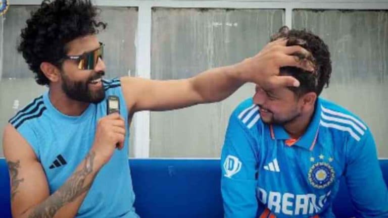 Kuldeep Yadav च्या हेअरस्टाईलचे Ravindra Jadeja ने केले कौतुक तर Virat Kohli ने घेतलेला झेल अप्रतिम, BCCI ने मजेदार व्हिडिओ केला शेअर