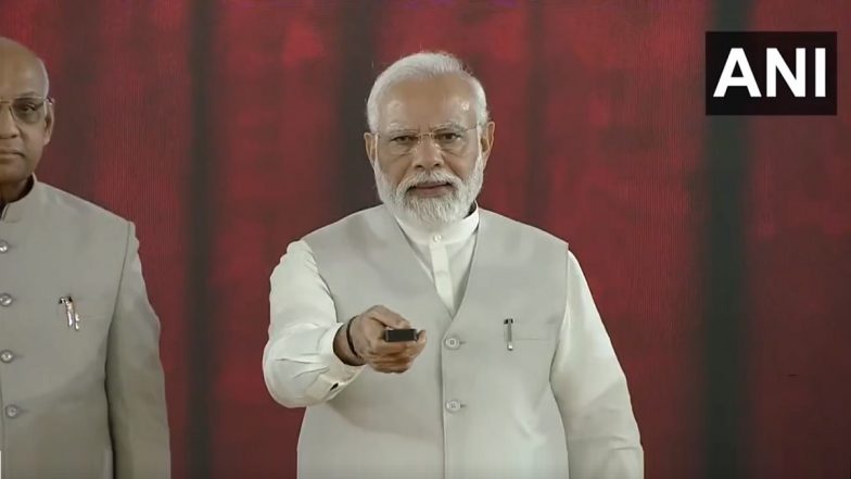 पंतप्रधान मोदींनी तेलंगणात 13,500 कोटी रुपयांच्या प्रकल्पांचे केले उद्घाटन