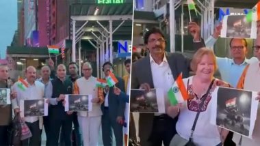 Chandrayaan 3 च्या यशस्वी सॉफ्ट लॅन्डिंग नंतर अमेरिकन भारतीयांनी Times Square जवळ साजरा केला आनंद; US Vice President Kamala Harris यांच्याकडूनही अभिनंदन