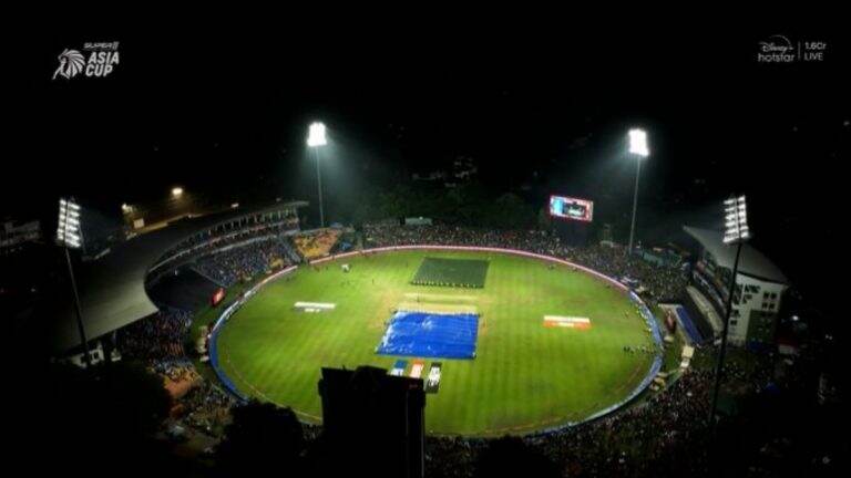IND vs PAK Asia Cup 2023 Live Score Update: पावसामुळे सामन्याला विलंब! षटकं कमी झाल्यास DLSनुसार पाकिस्तानला मिळू शकते नवीन लक्ष्य