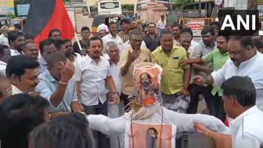 ‘Sanatana Dharma’ remark row: उदयनिधी स्टॅलीन आणि DMK समर्थकांनी जाळला परमहंस आचार्य यांचा पुतळा
