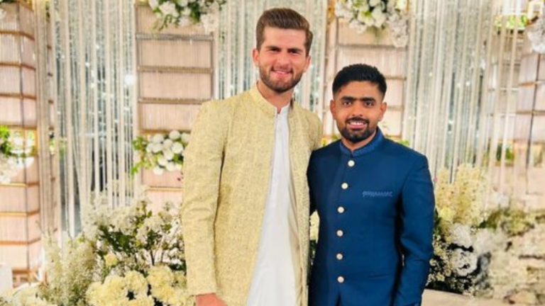 Shaheen Afridi Wedding: भांडणाच्या अफवांना फुल स्टाॅप, शाहीन आफ्रिदीच्या लग्नात बाबरने मिठी मारत काढला फोटो, सासरा शाहिदही दिसला त्याच्यासोबत