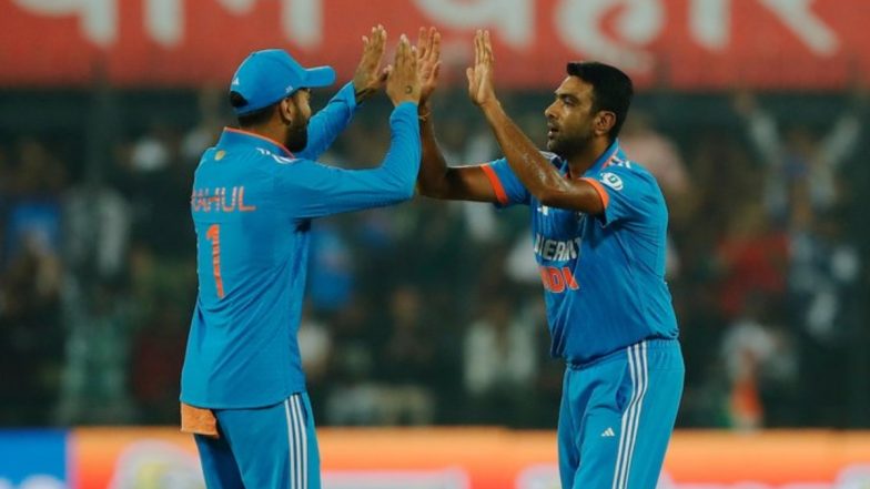 IND vs AUS 2nd ODI Live Score Update: ऑस्ट्रेलियाचा निम्मा संघ पॅव्हेलियनमध्ये परतला, अश्विनने लॅबुशेन आणि वॉर्नरनंतर इंग्लिशला केले बाद