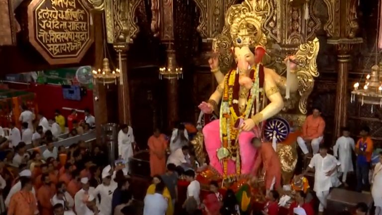 Lalbaugcha Raja 2023 Live Darshan: लालबागचा राजा आजपासून भाविकांना दर्शनासाठी खुला; घरबसल्या लाईव्ह दर्शन, आरती पहा इथे