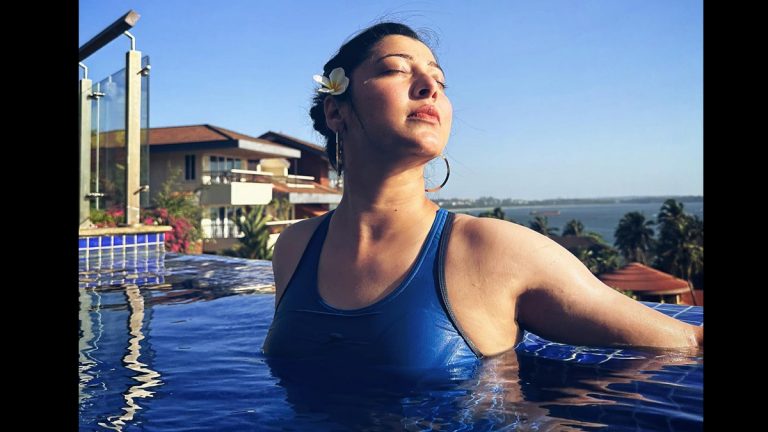 Tejaswini Pandit On Bikinis: स्विमिंग पूलमध्ये बिकिनी घालणार नाही मग कुठे घालणार? कपड्यावरुन केलेल्या विधानामुळे तेजस्विनी पंडीत चर्चेत