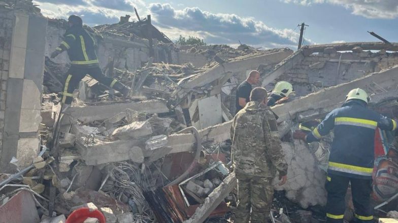 Russian Missile Strike in Ukraine: युक्रेनच्या खार्किव ओब्लास्टमध्ये रशियन क्षेपणास्त्र हल्ला; किमान 48 ठार, 6 जखमी