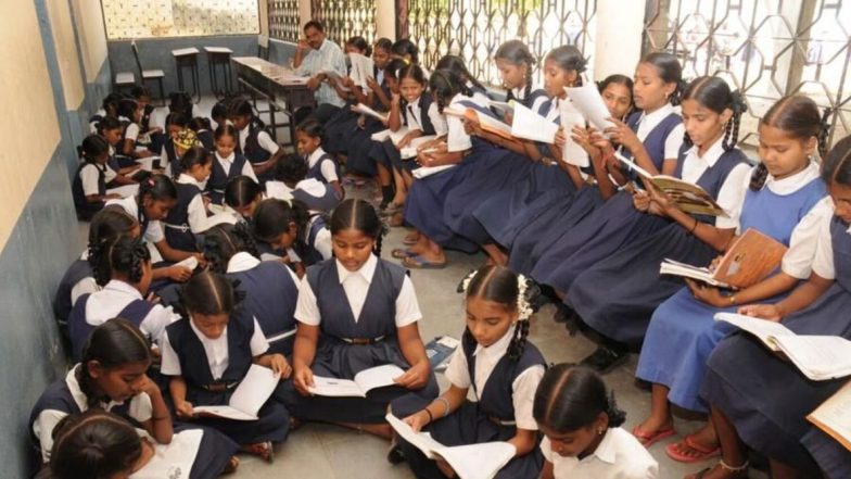 Lek Ladki Yojana: मुलींच्या सक्षमीकरणासाठी राज्यात सुरु झाली ‘लेक लाडकी’ योजना; मिळणार 75 हजार रुपये रोख, जाणून घ्या अटी, शर्ती व आवश्यक कागदपत्रे
