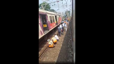 Mumbai Local Derails Video: मुंबई सेंट्रल स्थानकाजवळ लोकलचे चाक रुळावरुन घसरले, पश्चिम रेल्वे वाहतुकीवर परिणाम