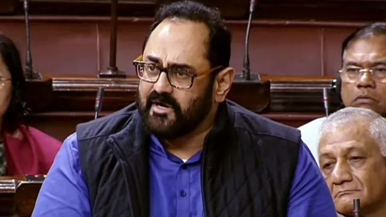 Rashmika Mandanna Morphed Viral Video: रश्मिका मंदानाचा मॉर्फ केलेला व्हिडिओ वायरल झाल्यानंतर Union Minister Rajeev Chandrasekhar यांचे कठोर कारवाईचे आदेश