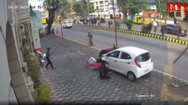 Tragic Accident in Mangaluru: फुटपाथवरुन निघालेल्या नागरिकांना कारने उडवले, एकाचा मृत्यू, 4 महिला जखमी; घटनेचा Video Viral